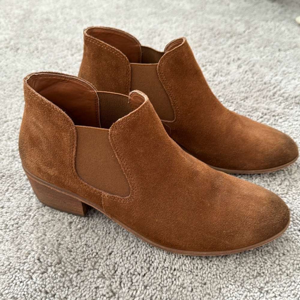 BP Camel Brown Suede Ankle Boots Size 8.5M